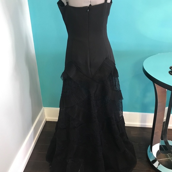 BCBG MaxAzria Aveline pleated gown - Picture 6 of 6